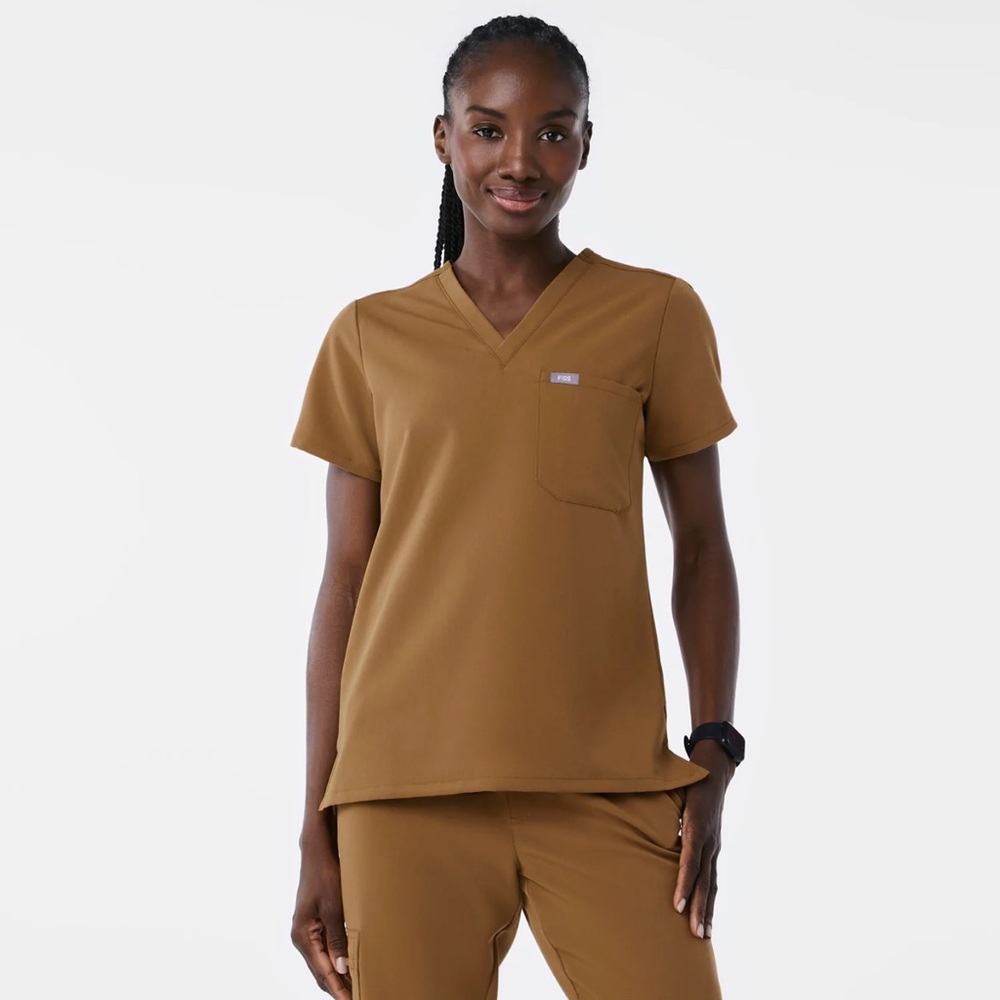 Figs One-Pocket Scrub Top